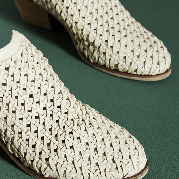 NIB Anthropologie Crevo Neva Woven Mules Bone 9 - Picture 6 of 7